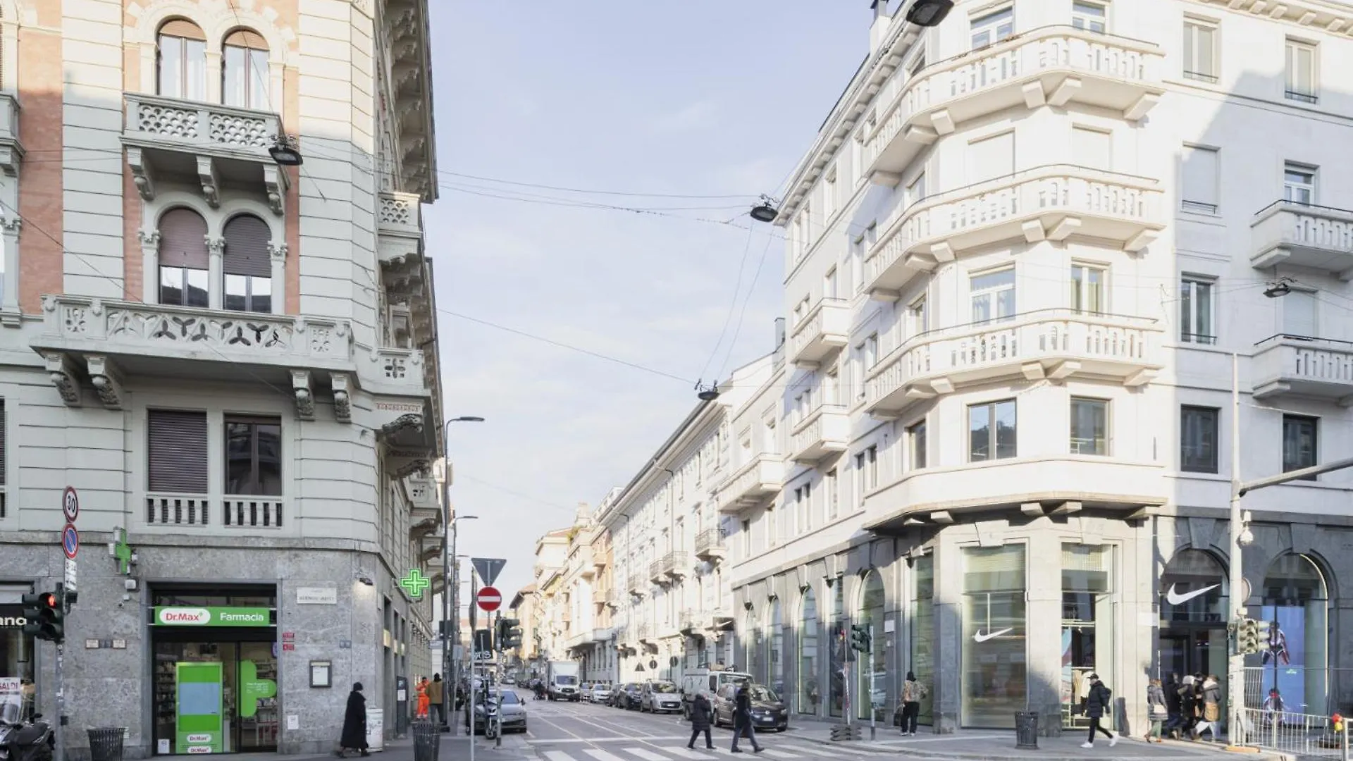 Easylife - Elegante Con Terrazzo Vicino Centrale Fs Milan 0*,  Italy
