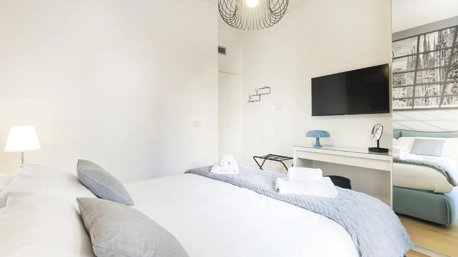 Easylife - Elegante Con Terrazzo Vicino Centrale Fs Milan Italy